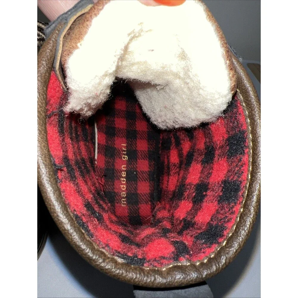 Madden Girl Leather Duck Boots Waterproof Rubber‎ Sole Women/Girls Size 5M